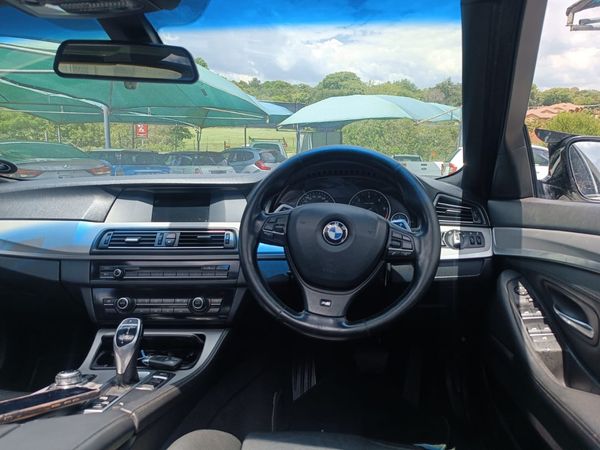 2013-BMW-5-Series-520d-M-Sport-Auto image:10