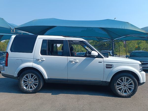 2014-Land-Rover-Discovery-4-30-TD-SD-V6-HSE image:2