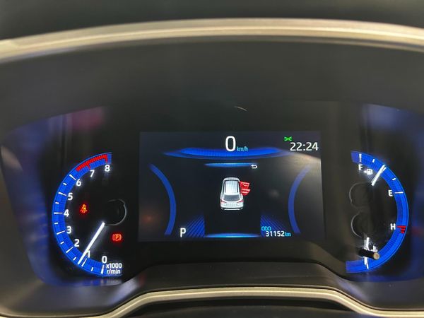 2025-Toyota-Corolla-Cross-18-XS image:12