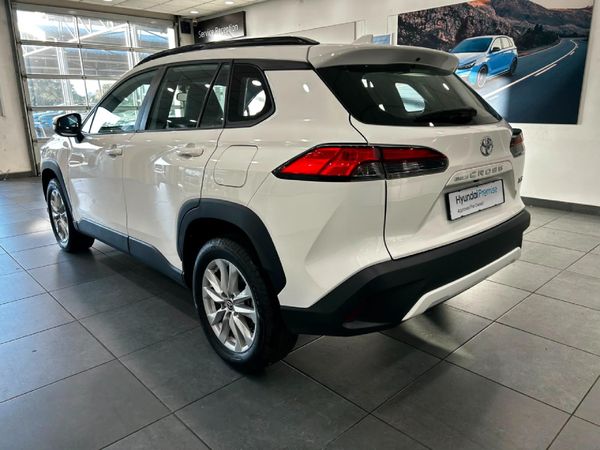 2025-Toyota-Corolla-Cross-18-XS image:3