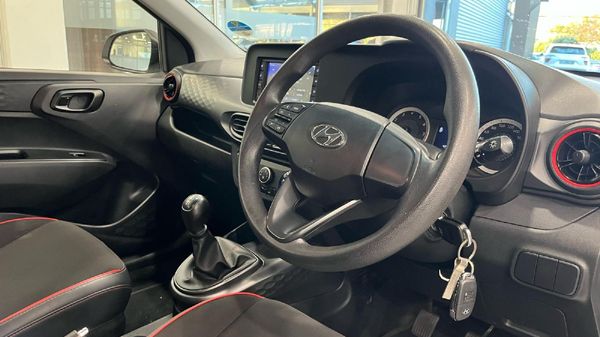2021-Hyundai-Grand-i10-10-Motion image:12