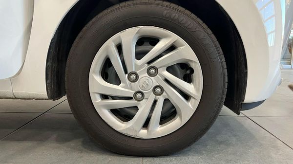 2021-Hyundai-Grand-i10-10-Motion image:15