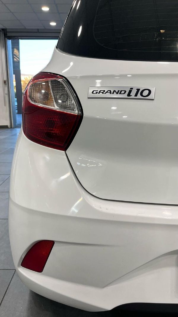 2021-Hyundai-Grand-i10-10-Motion image:2