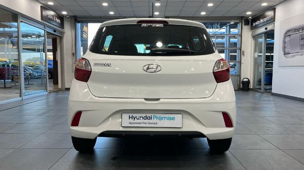 2021-Hyundai-Grand-i10-10-Motion image:3