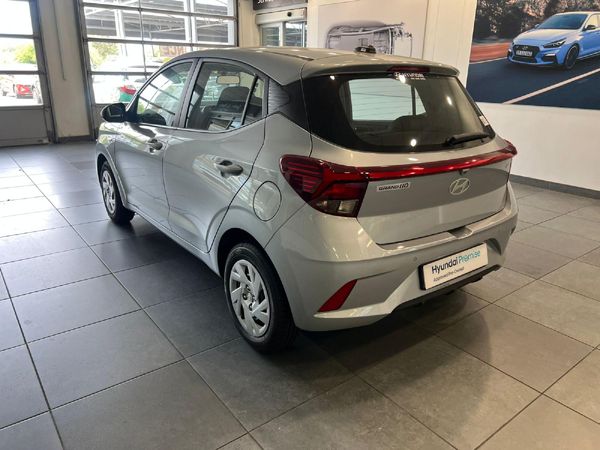 2025-Hyundai-Grand-i10-12-Motion-Auto image:3