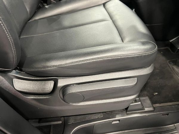 2025-Hyundai-Staria-22d-Executive-Auto-11-Seat image:11