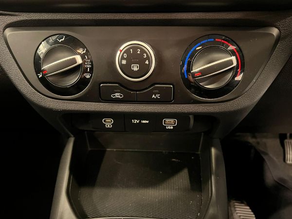 2024-Hyundai-Grand-i10-10-Motion image:20