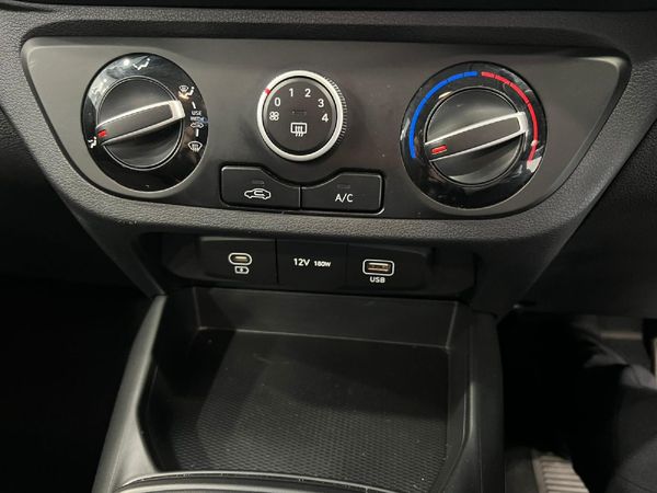 2024-Hyundai-Grand-i10-10-Motion image:8
