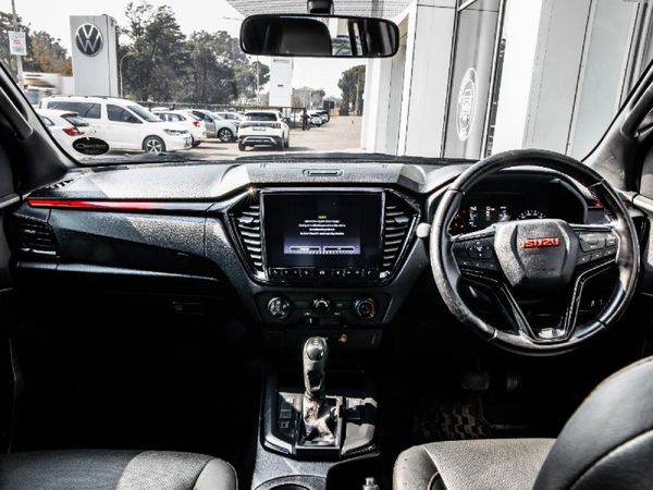 2024-Isuzu-D-Max-19-DDI-HR-X-Rider-Auto-Double-Cab image:14