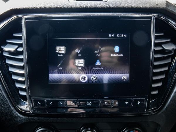 2024-Isuzu-D-Max-19-DDI-HR-X-Rider-Auto-Double-Cab image:15