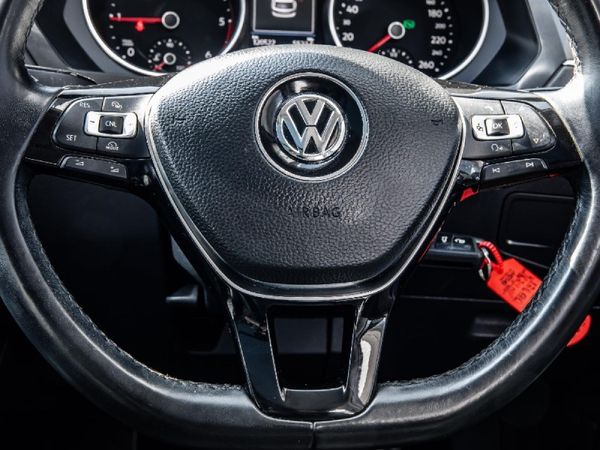2018-Volkswagen-Tiguan-Allspace-20-TDI-Comfortline-4Motion-Auto image:20