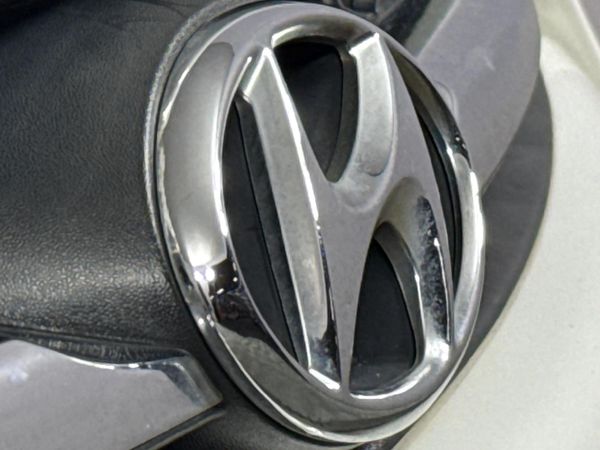 2013-Hyundai-i10-11-GLS-Motion image:11
