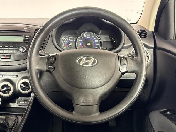 2013-Hyundai-i10-11-GLS-Motion image:12