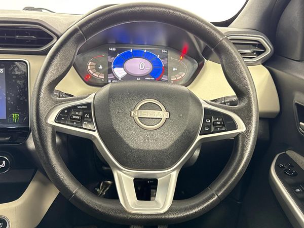 2024-Nissan-Magnite-10-Acenta-AMT image:11