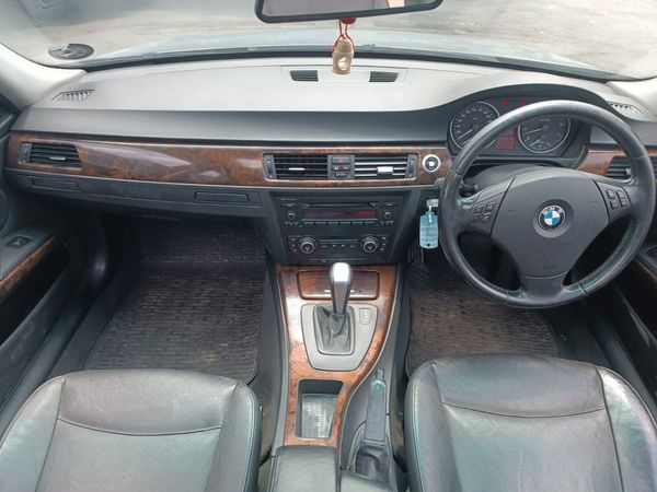 2006-BMW-3-Series-325i-Touring-Auto image:7