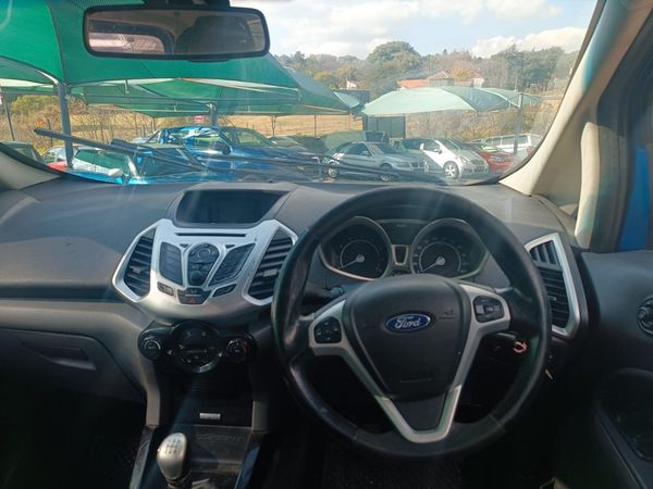 2014-Ford-EcoSport-10-EcoBoost-Titanium image:8