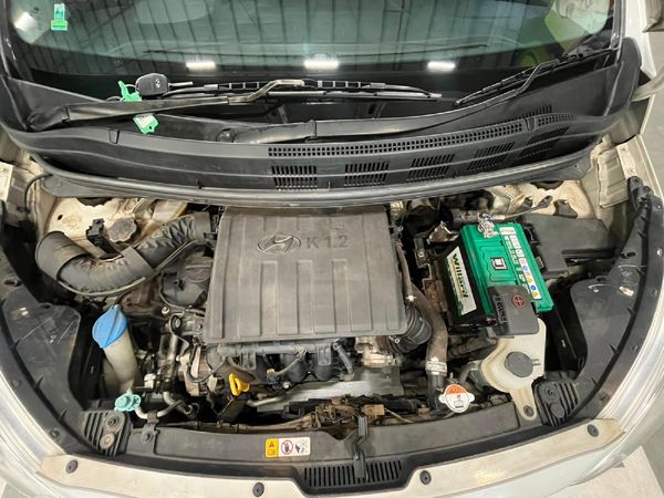 2016-Hyundai-Grand-i10-125-Fluid image:8