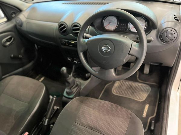 2019-Nissan-NP200-16-AC-Safety-Pack image:9