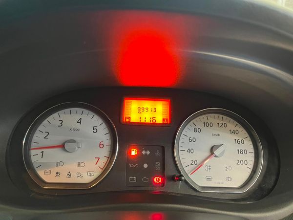 2019-Nissan-NP200-16-AC-Safety-Pack image:10