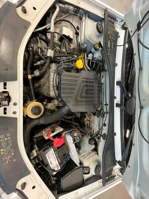 2019-Nissan-NP200-16-AC-Safety-Pack image:12