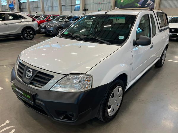 2019-Nissan-NP200-16-AC-Safety-Pack image:6