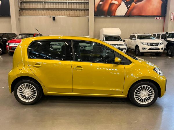 2018-Volkswagen-Up-Move-Up-10-5-dr image:1