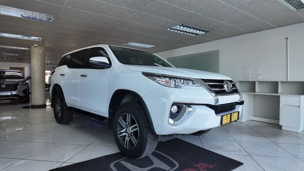 2019-Toyota-Fortuner-24-GD-6-Raised-Body-Auto image:6