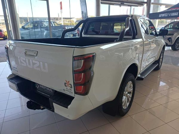 2026-Isuzu-D-Max-19-DDI-HR-LS-Auto-E-Cab image:3