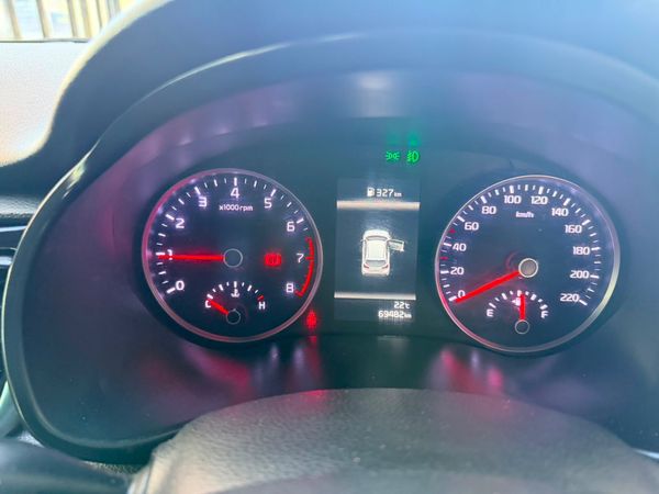 2023-Kia-Rio-12-LS-5-dr image:12