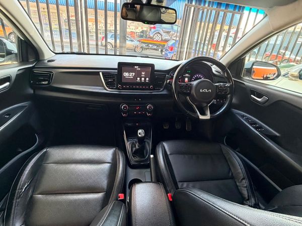 2023-Kia-Rio-12-LS-5-dr image:17