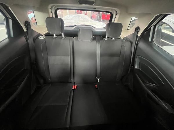 2018-Ford-EcoSport-15-TDCi-Ambiente image:11