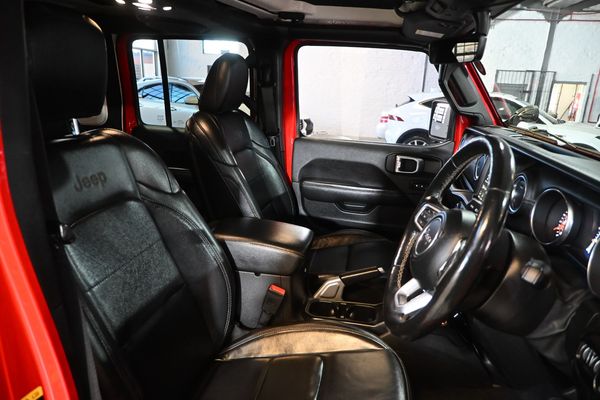 2021-Jeep-Wrangler-36-Sahara-Unlimited-8-SPD-Auto-Face-Lift-4X4 image:17