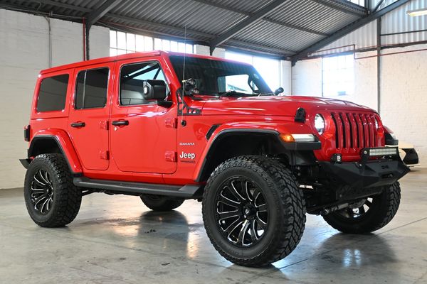 2021-Jeep-Wrangler-36-Sahara-Unlimited-8-SPD-Auto-Face-Lift-4X4 image:32