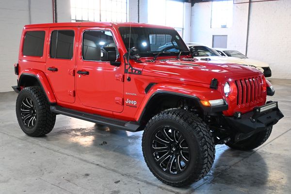 2021-Jeep-Wrangler-36-Sahara-Unlimited-8-SPD-Auto-Face-Lift-4X4 image:4