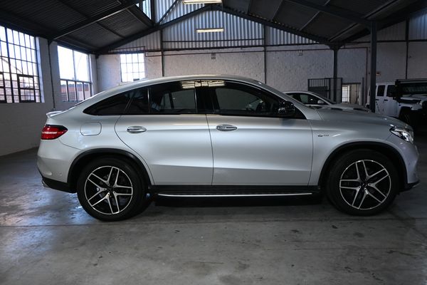 2017-Mercedes-AMG-GLE-Coupe-43-AMG-Sport-Bi-Turbo-9-Speed-Multi-Tronic image:27