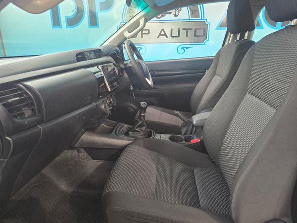 2020-Toyota-Hilux-EXTENDED-CAB-RAISED-BODY-SRX-MANUAL image:9