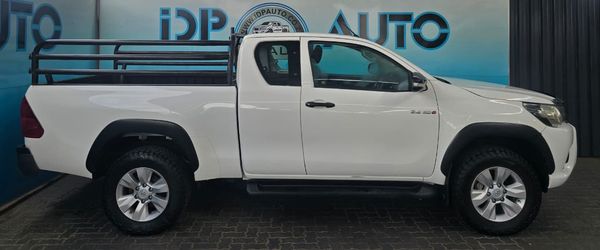 2020-Toyota-Hilux-EXTENDED-CAB-RAISED-BODY-SRX-MANUAL image:2