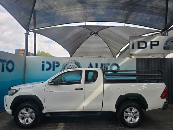 2020-Toyota-Hilux-EXTENDED-CAB-RAISED-BODY-SRX-MANUAL image:3