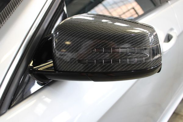 2015-Mercedes-AMG-E-Class-E63-AMG-Sport-V8-Bi-Turbo-Carbon-Edition-7-Speed image:44