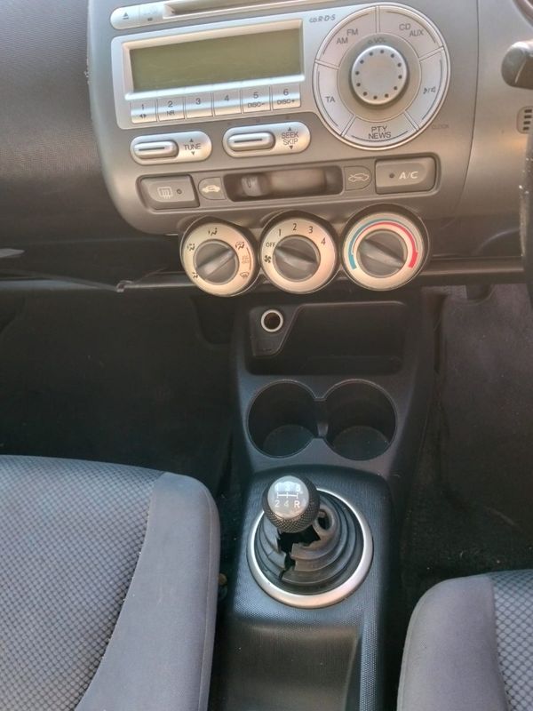 2007-Honda-Jazz-14i-DSI image:13
