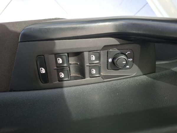 2024-Volkswagen-Polo-10-TSI image:6