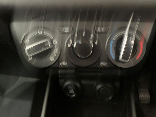 2025-Suzuki-Swift-12-GL image:12