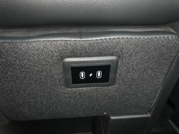 2022-Hyundai-Staria-22d-Executive-Auto-11-Seat image:25