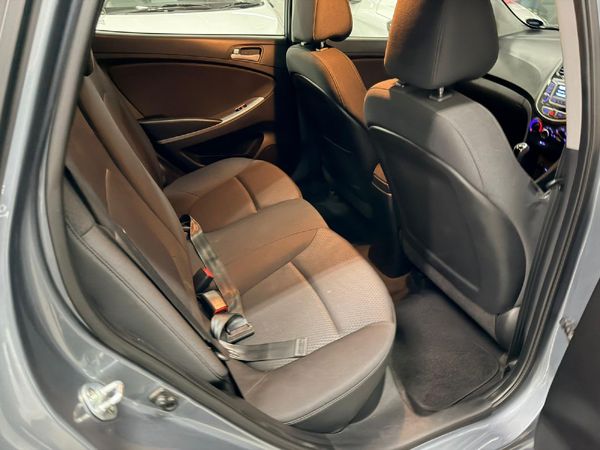 2018-Hyundai-Accent-16-Fluid-Auto-5-dr image:3