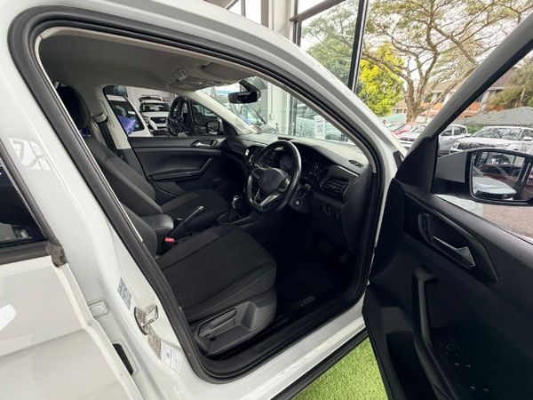 2022-Volkswagen-T-Cross-10-TSI-Comfortline-Auto image:10
