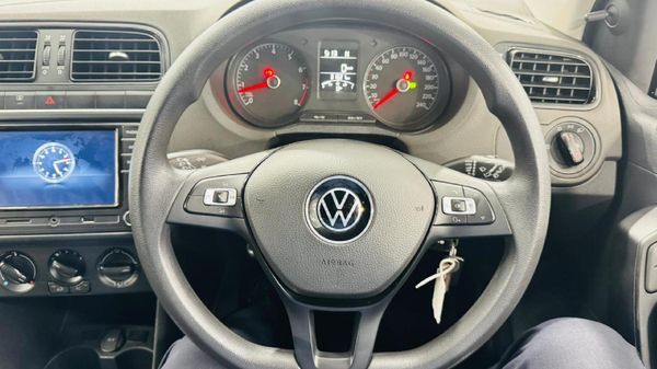 2024-Volkswagen-Polo-Vivo-16-Comfortline-Auto-5-dr image:16