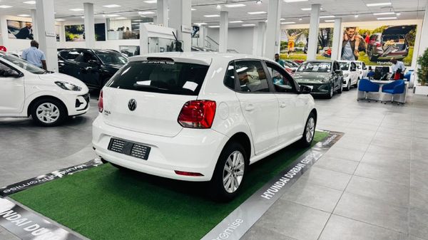 2024-Volkswagen-Polo-Vivo-16-Comfortline-Auto-5-dr image:6