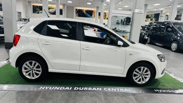 2024-Volkswagen-Polo-Vivo-16-Comfortline-Auto-5-dr image:7