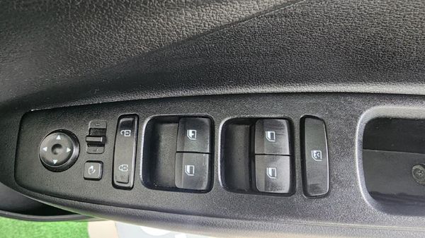 2022-Hyundai-Grand-i10-12-Fluid-Auto image:16