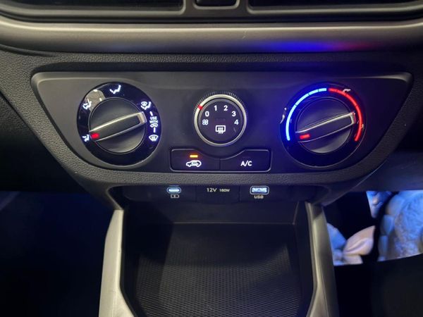 2025-Hyundai-Exter-12-Executive image:16